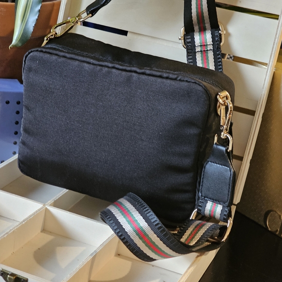 Gucci Nylon Black Zip Clutch w/Sherry Line Crossbody Strap Added NWOT - Picture 5 of 15